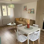 La Petite Porteloise Апартаменты